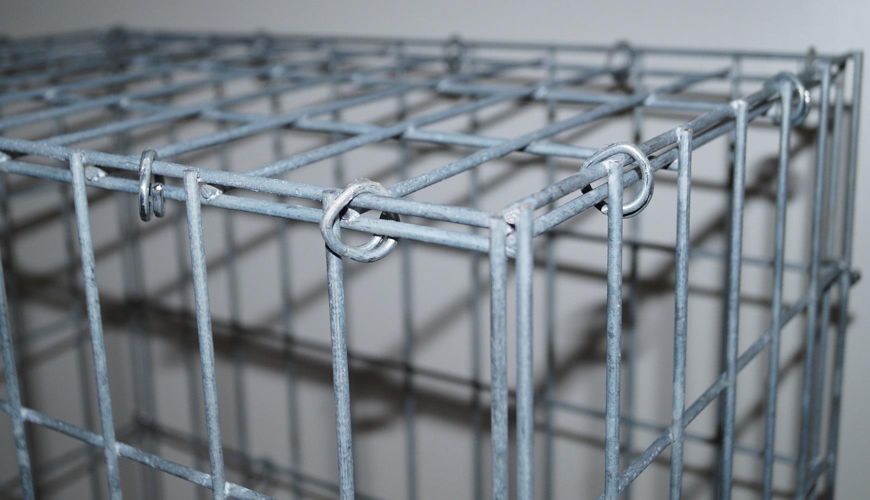 Gabion 100 cm x 100 cm x 30 cm (L x H x P), mailles 5 cm x 10 cm, anneau en C