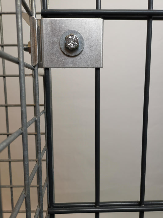 Klemme med hegnsholder 5 x 5 cm til dobbelt stangmåtte, aluminium
