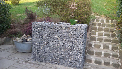 Højbed firkantet 130 cm x 100 cm x 60 cm (L x H x D), maskestørrelse 5 x 5 cm, vægtykkelse 10 cm
